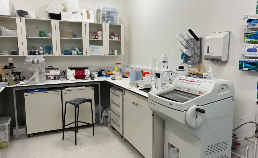 Cryostat and Flow Cytometer