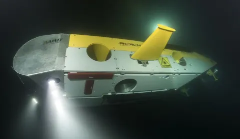 Remotely operated vehicle in ocean depths