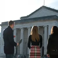 six politics student stood outside ƱAPP_ĿͲƱ-ٷϷ, guildhall